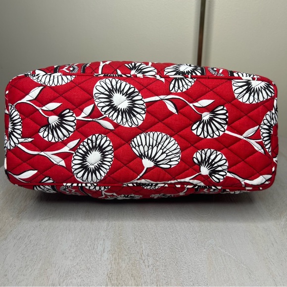 Vera Bradley Deco Daisy Betsy Floral Tote Bag - Picture 4 of 7